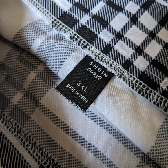Shein Curve Plaid Print Pleated Skirt - Picture 3 of 7